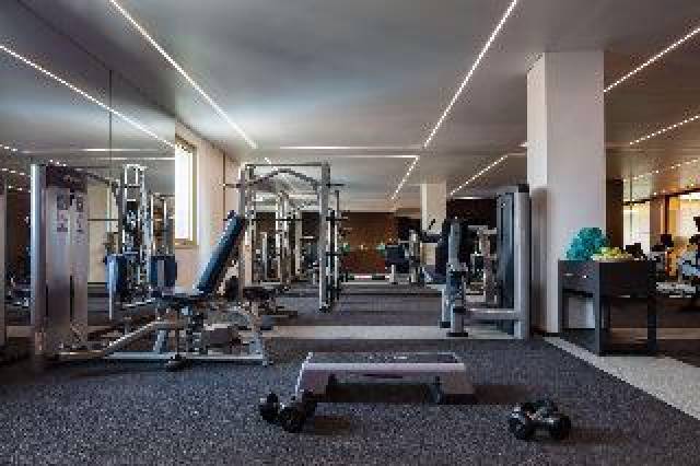 Desportos y Entretenimento