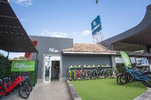 Desportos y Entretenimento