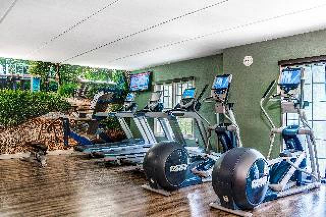 Desportos y Entretenimento