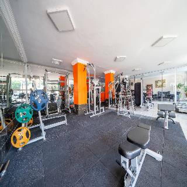 Desportos y Entretenimento