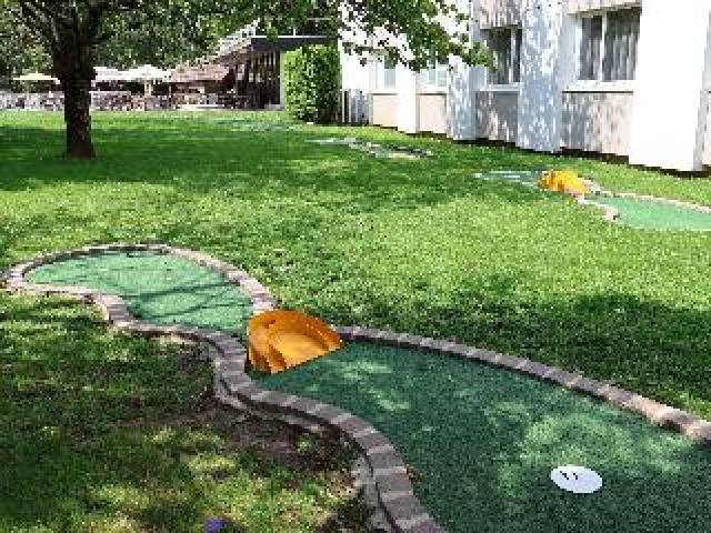 Desportos y Entretenimento