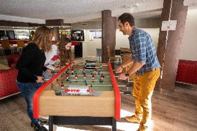 Desportos y Entretenimento