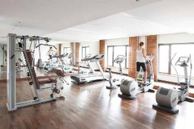 Desportos y Entretenimento