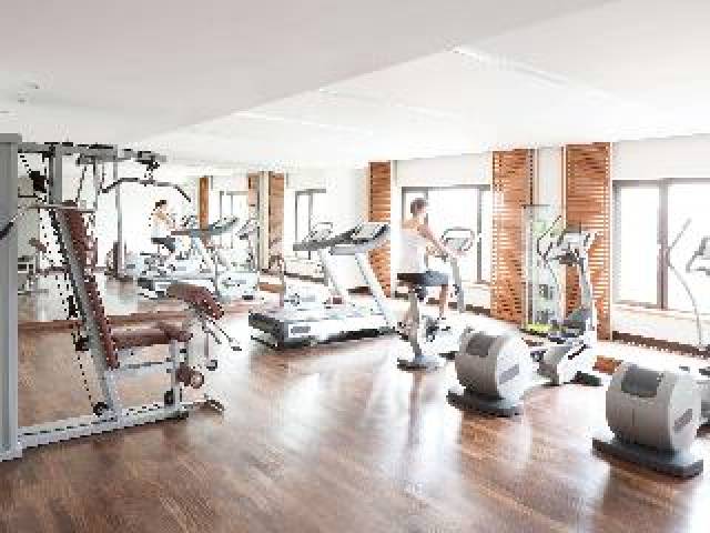Desportos y Entretenimento