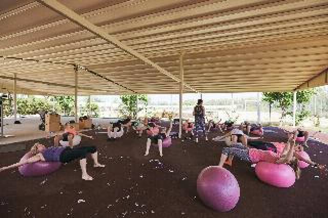 Desportos y Entretenimento