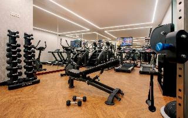 Desportos y Entretenimento