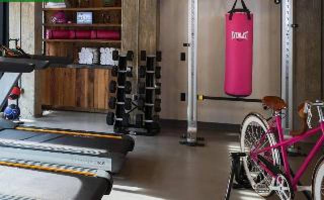 Desportos y Entretenimento