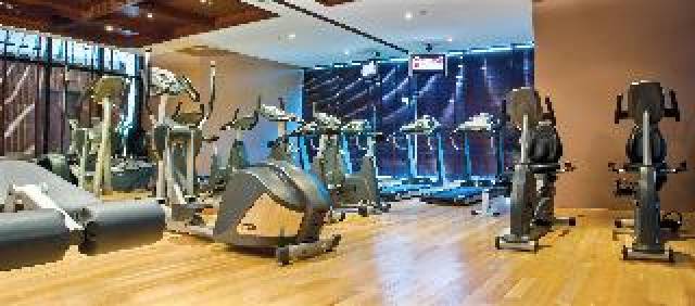 Desportos y Entretenimento