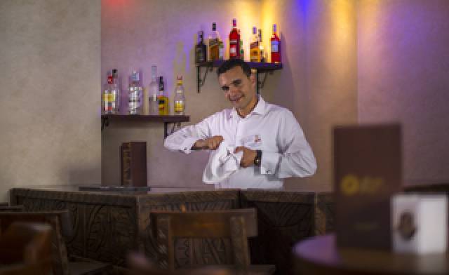 Bar