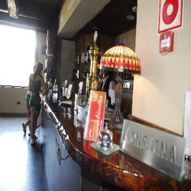Bar