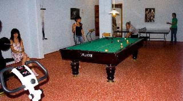 Desportos y Entretenimento
