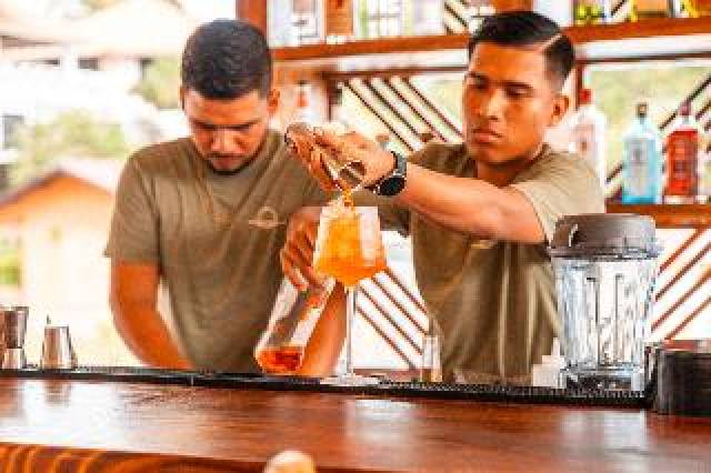 Bar