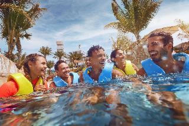Desportos y Entretenimento