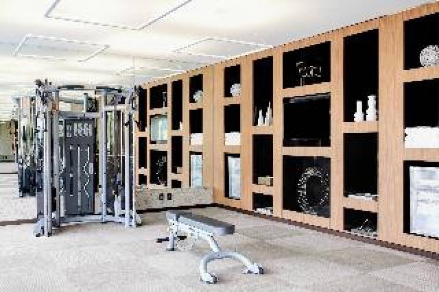 Desportos y Entretenimento
