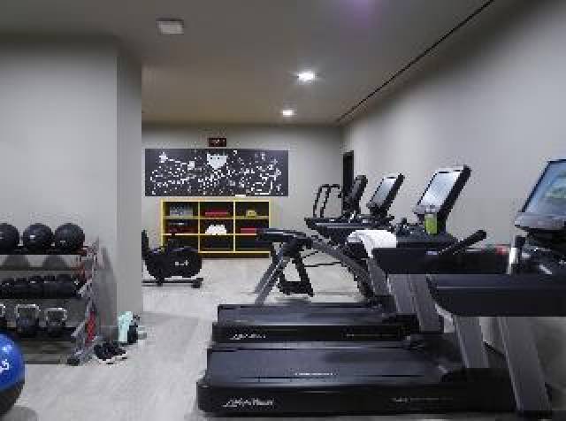 Desportos y Entretenimento