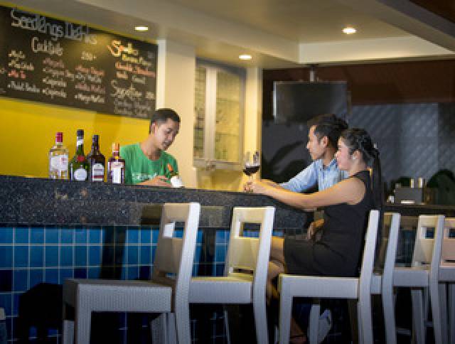 Bar