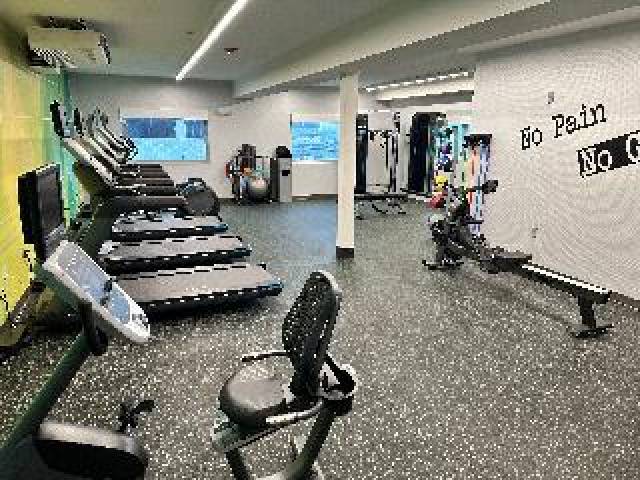 Desportos y Entretenimento