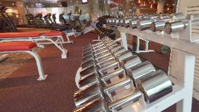 Desportos y Entretenimento
