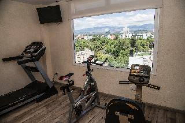 Desportos y Entretenimento