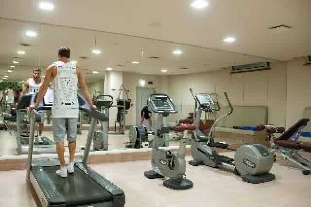 Desportos y Entretenimento