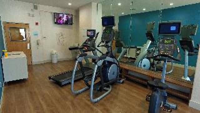 Desportos y Entretenimento