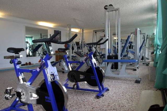 Desportos y Entretenimento