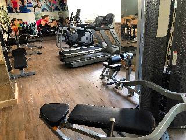 Desportos y Entretenimento