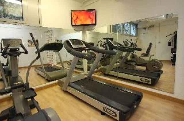 Desportos y Entretenimento