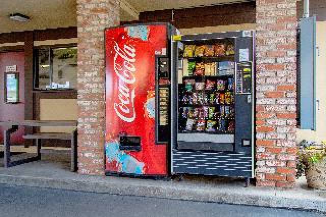 Desportos y Entretenimento