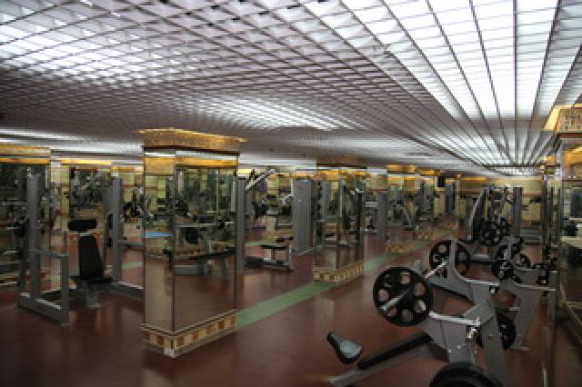 Desportos y Entretenimento