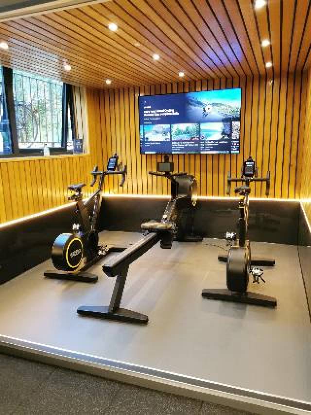 Desportos y Entretenimento