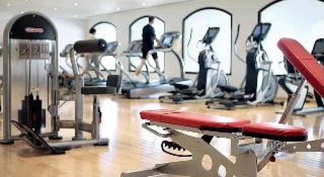 Desportos y Entretenimento