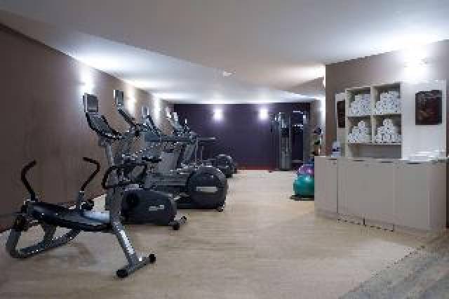 Desportos y Entretenimento
