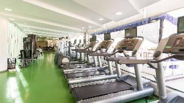 Desportos y Entretenimento