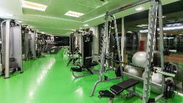 Desportos y Entretenimento