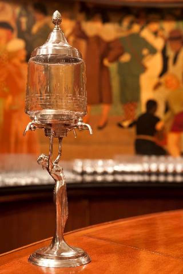 Bar