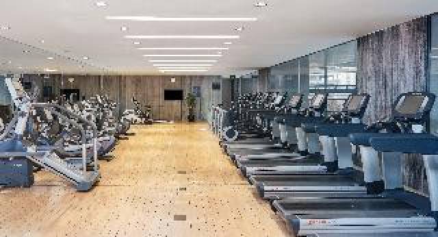 Desportos y Entretenimento
