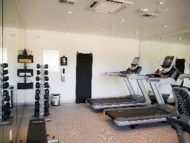 Desportos y Entretenimento