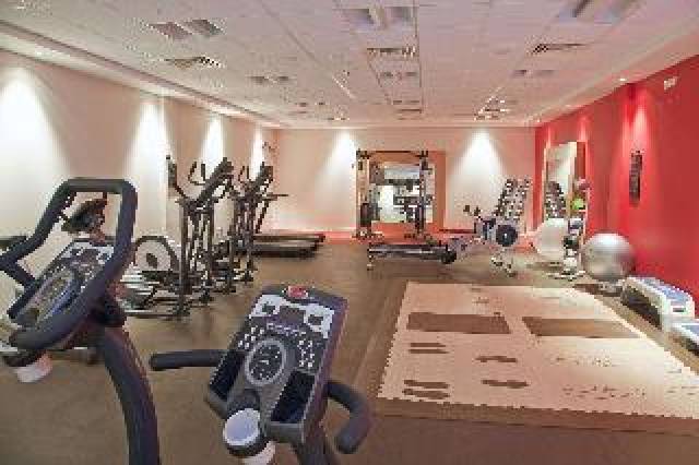 Desportos y Entretenimento