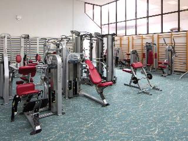 Desportos y Entretenimento
