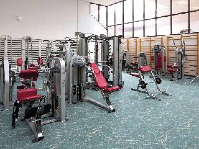 Desportos y Entretenimento