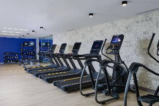 Desportos y Entretenimento
