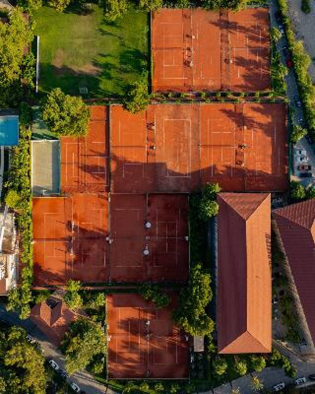 Desportos y Entretenimento