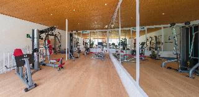 Desportos y Entretenimento