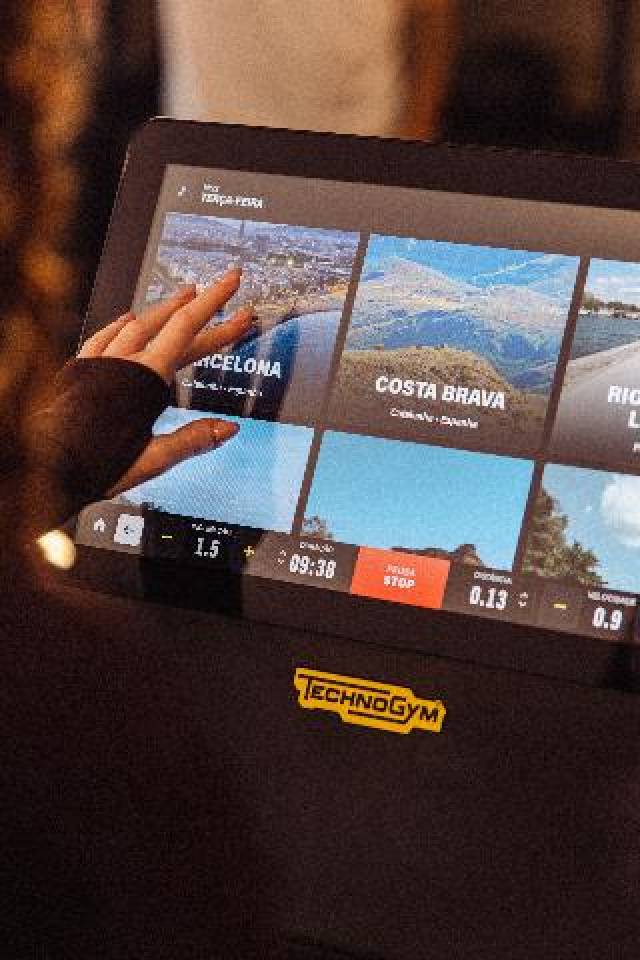 Desportos y Entretenimento