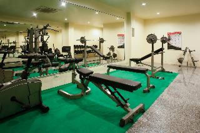 Desportos y Entretenimento