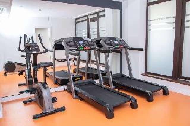 Desportos y Entretenimento