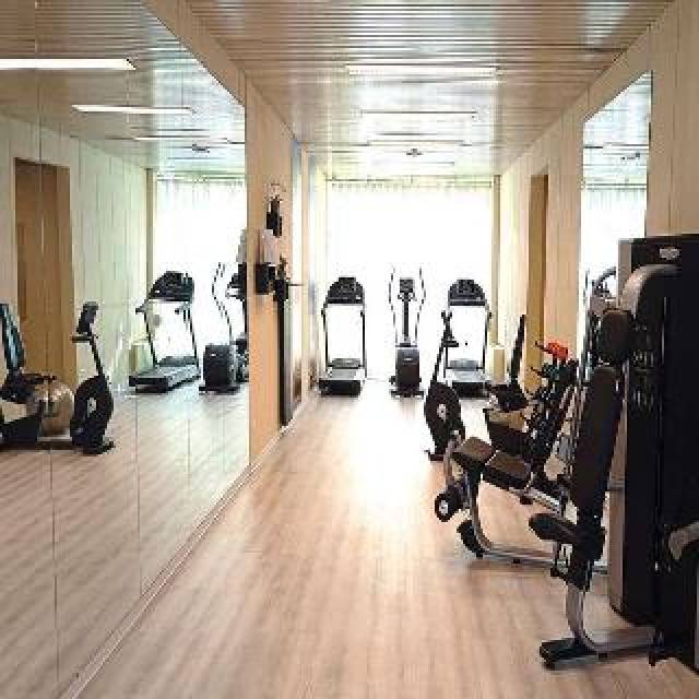 Desportos y Entretenimento