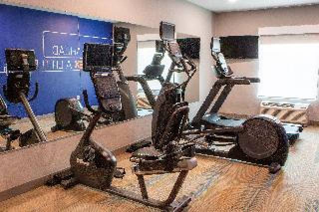 Desportos y Entretenimento