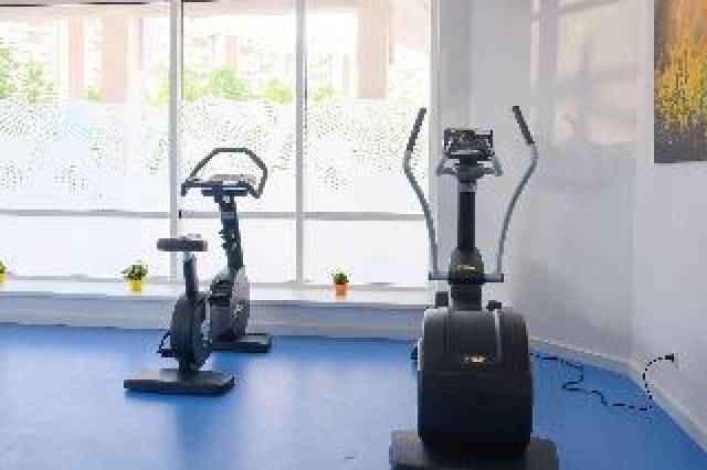 Desportos y Entretenimento